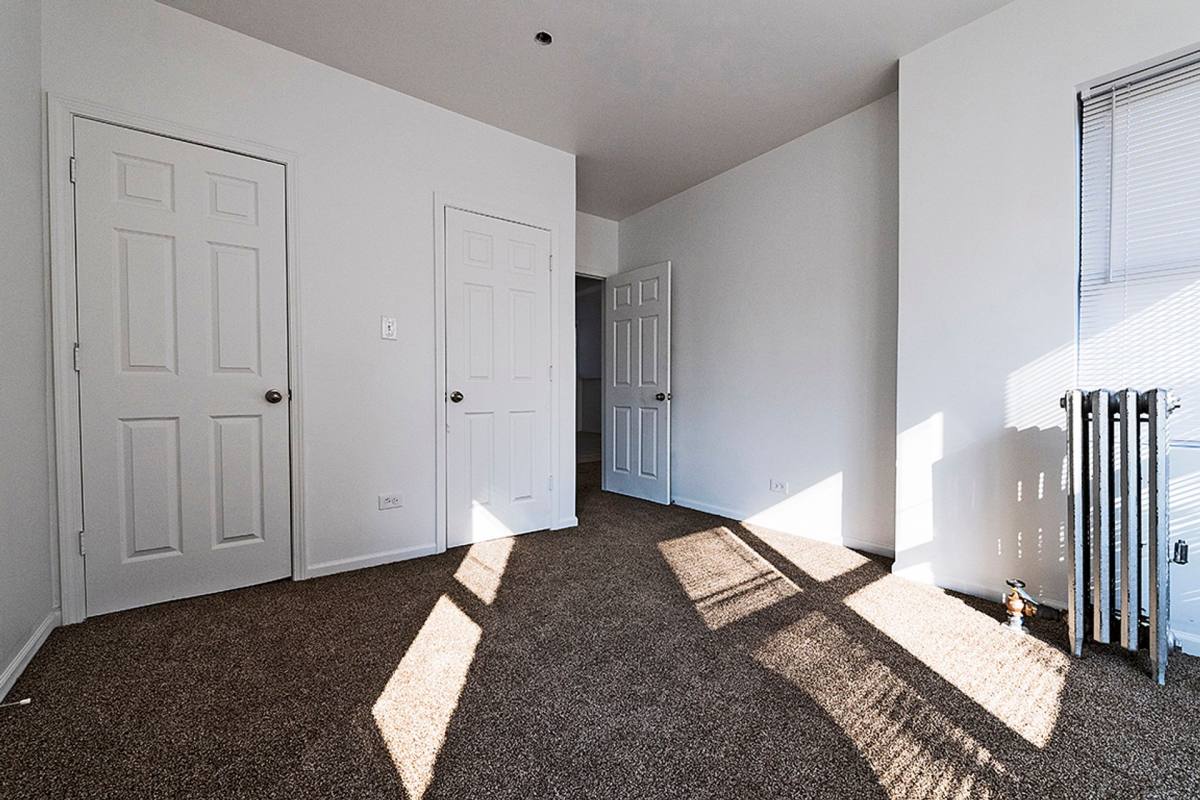 Apartment for rent at 1404-16 W 78th St, Chicago, IL 60620