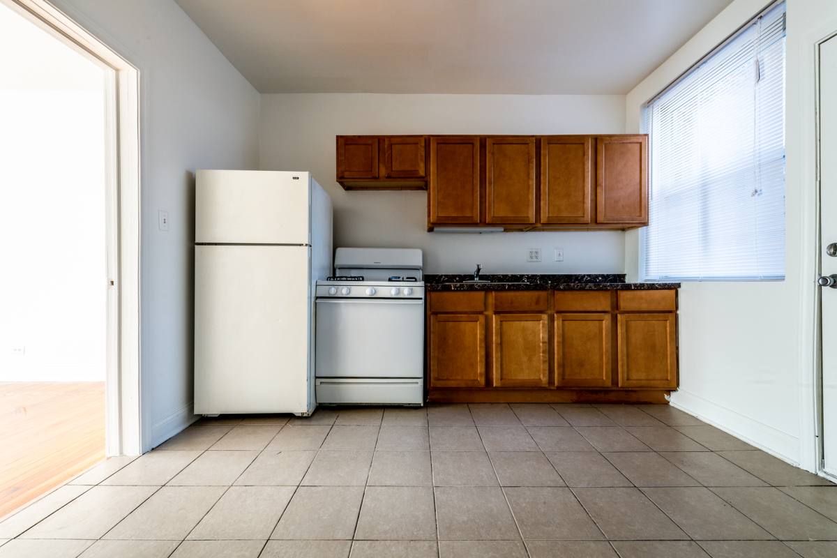 Apartment for rent at 8000-12 S Maryland Ave, Chicago, IL 60619