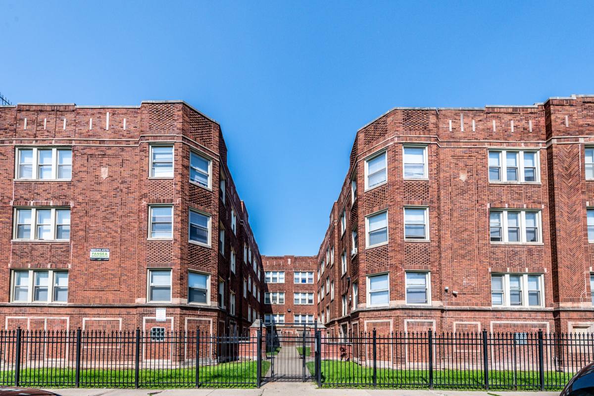 Apartment for rent at 8000-12 S Maryland Ave, Chicago, IL 60619