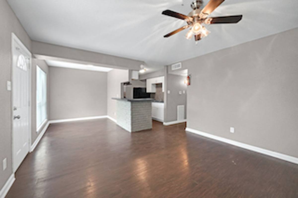 Apartment for rent at 3031 Sumpter St, Houston, TX 77026