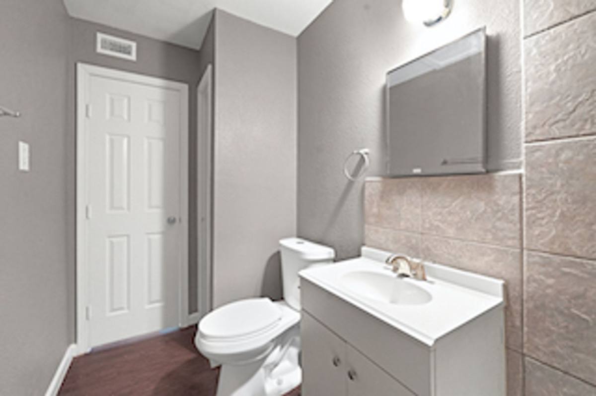 Apartment for rent at 3031 Sumpter St, Houston, TX 77026