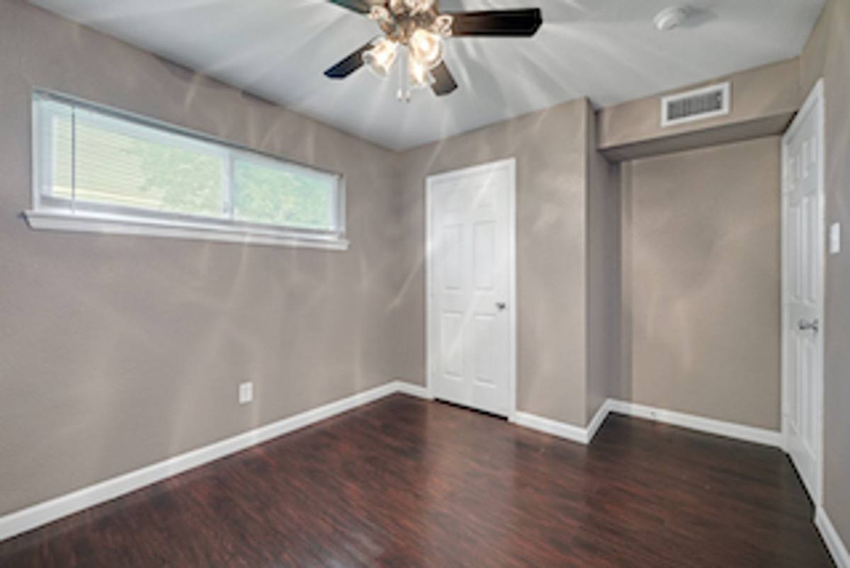 Apartment for rent at 3031 Sumpter St, Houston, TX 77026