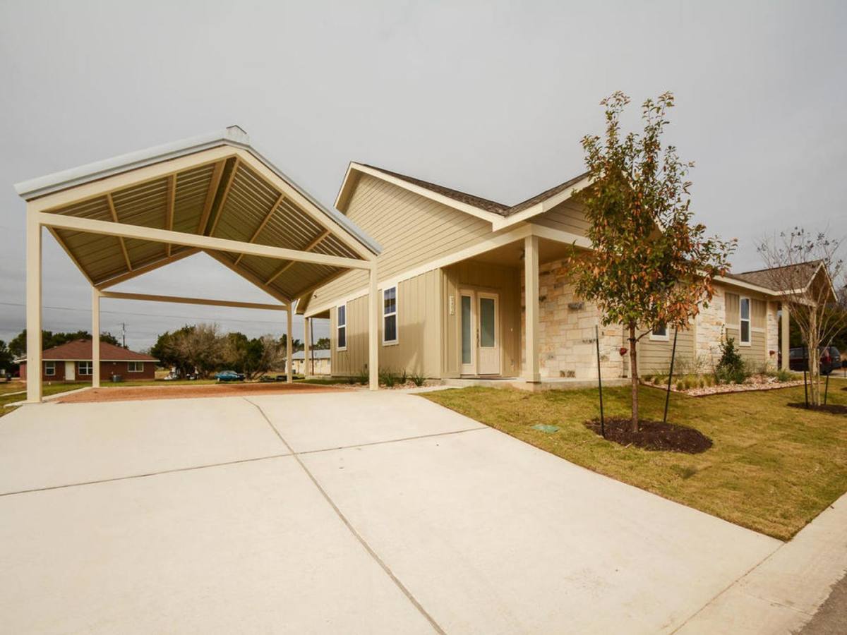 House for rent at 240 Rose Dr, Dripping Springs, TX 78620
