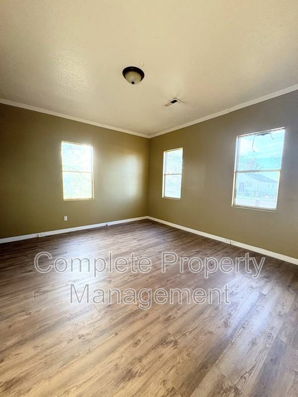 House for rent at 2123 Arlington Ave, Bessemer, AL 35020