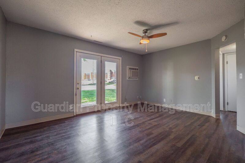 Apartment for rent at 525 W 8th, Maryville, MO 64468