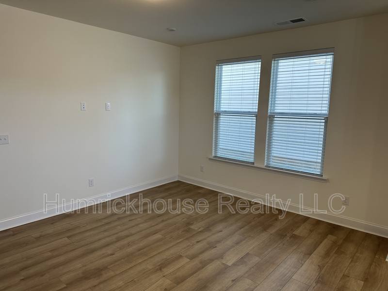 Townhouse for rent at 1027 S Point Rd #1, Belmont, NC 28012