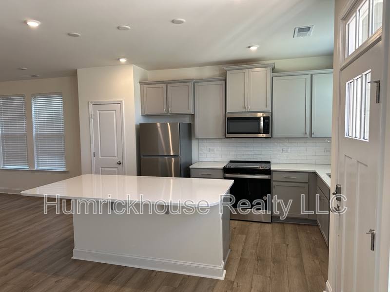Townhouse for rent at 1027 S Point Rd #1, Belmont, NC 28012