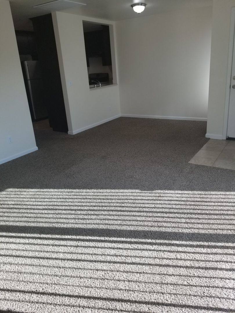 Apartment for rent at 405 Eastwood Ave, Manteca, CA 95336