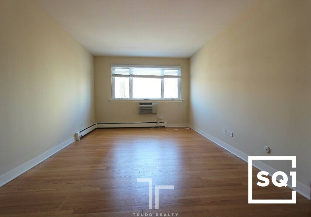 Townhouse for rent at 625 W Wrightwood Ave #504, Chicago, IL 60614