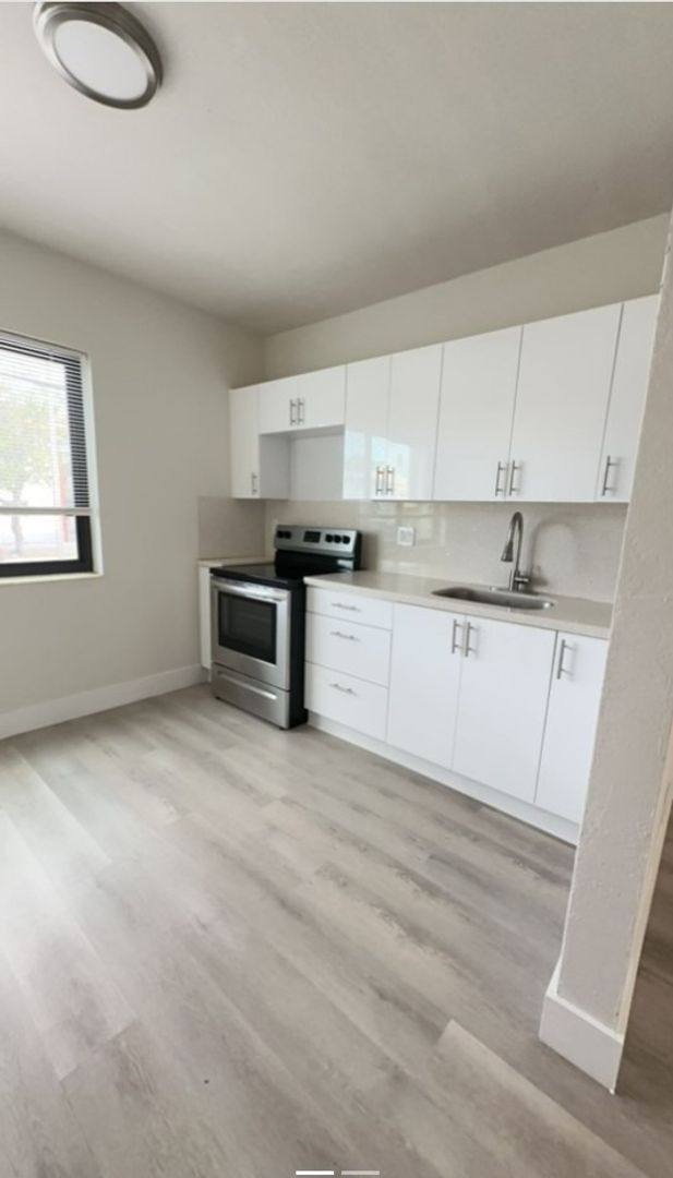 Apartment for rent at 600 SW 9 Ave, Miami, FL 33130