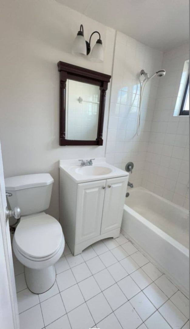 Apartment for rent at 600 SW 9 Ave, Miami, FL 33130