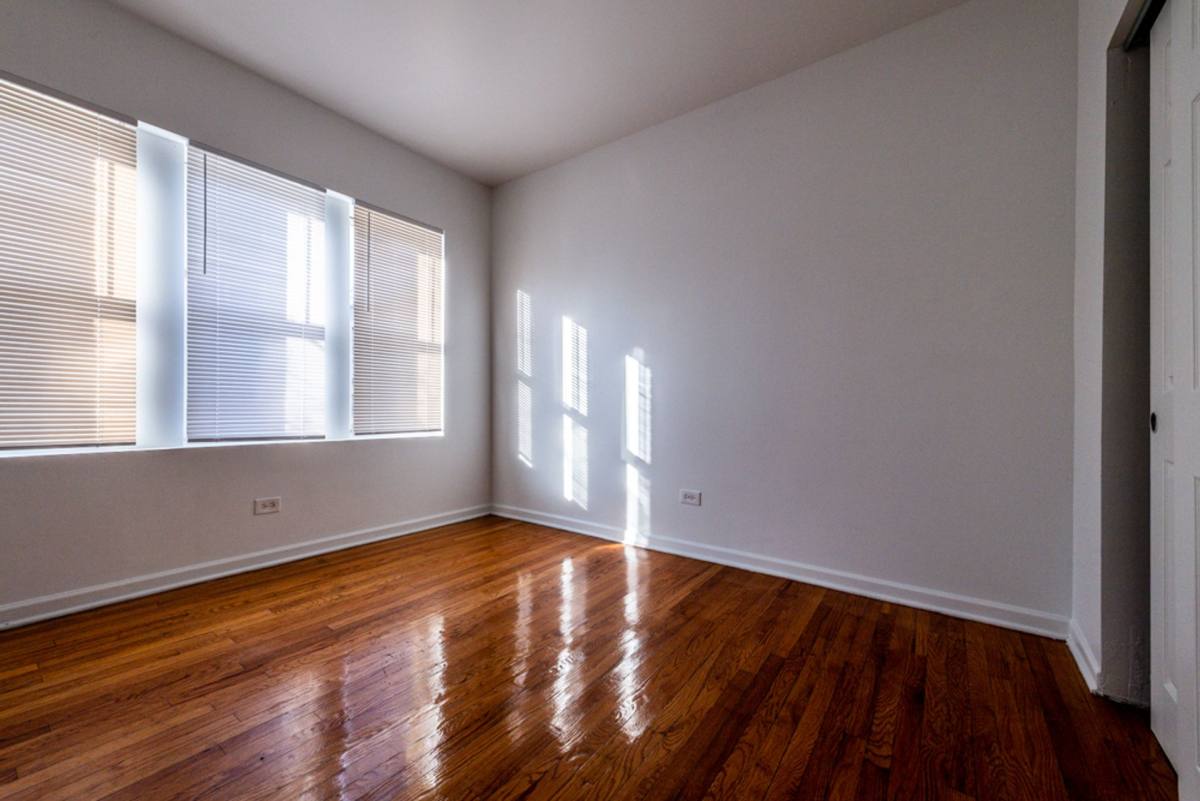 Apartment for rent at 6923-25 S Indiana Ave, Chicago, IL 60637