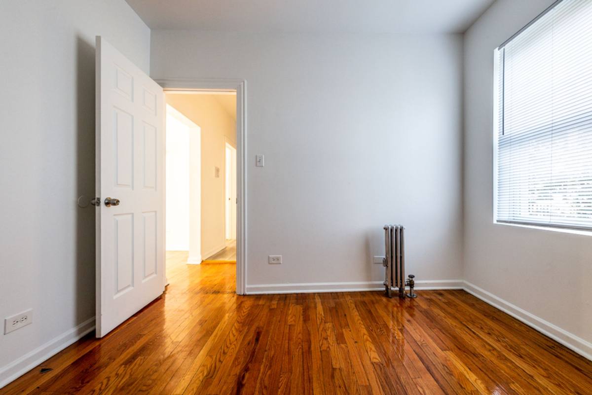 Apartment for rent at 6923-25 S Indiana Ave, Chicago, IL 60637