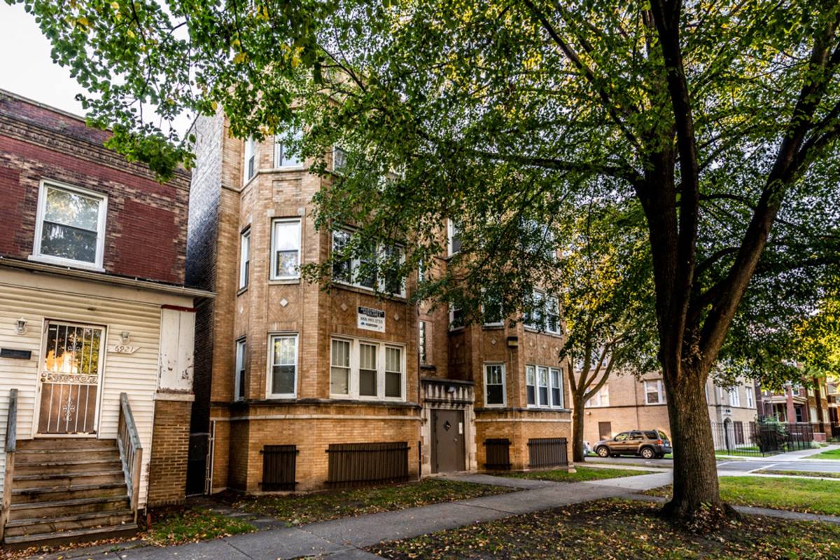 Apartment for rent at 6923-25 S Indiana Ave, Chicago, IL 60637