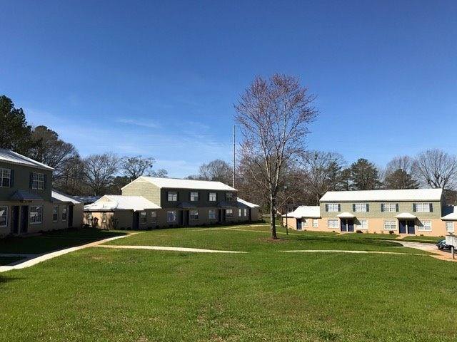 Apartment for rent at 200 W McMillian St, Talladega, AL 35160