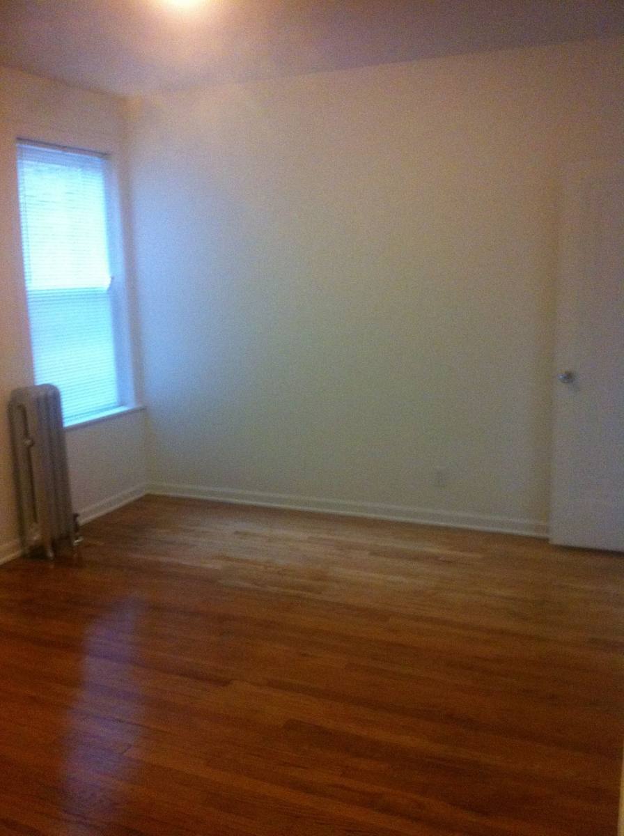 Apartment for rent at 8014 S Maryland Ave, Chicago, IL 60619