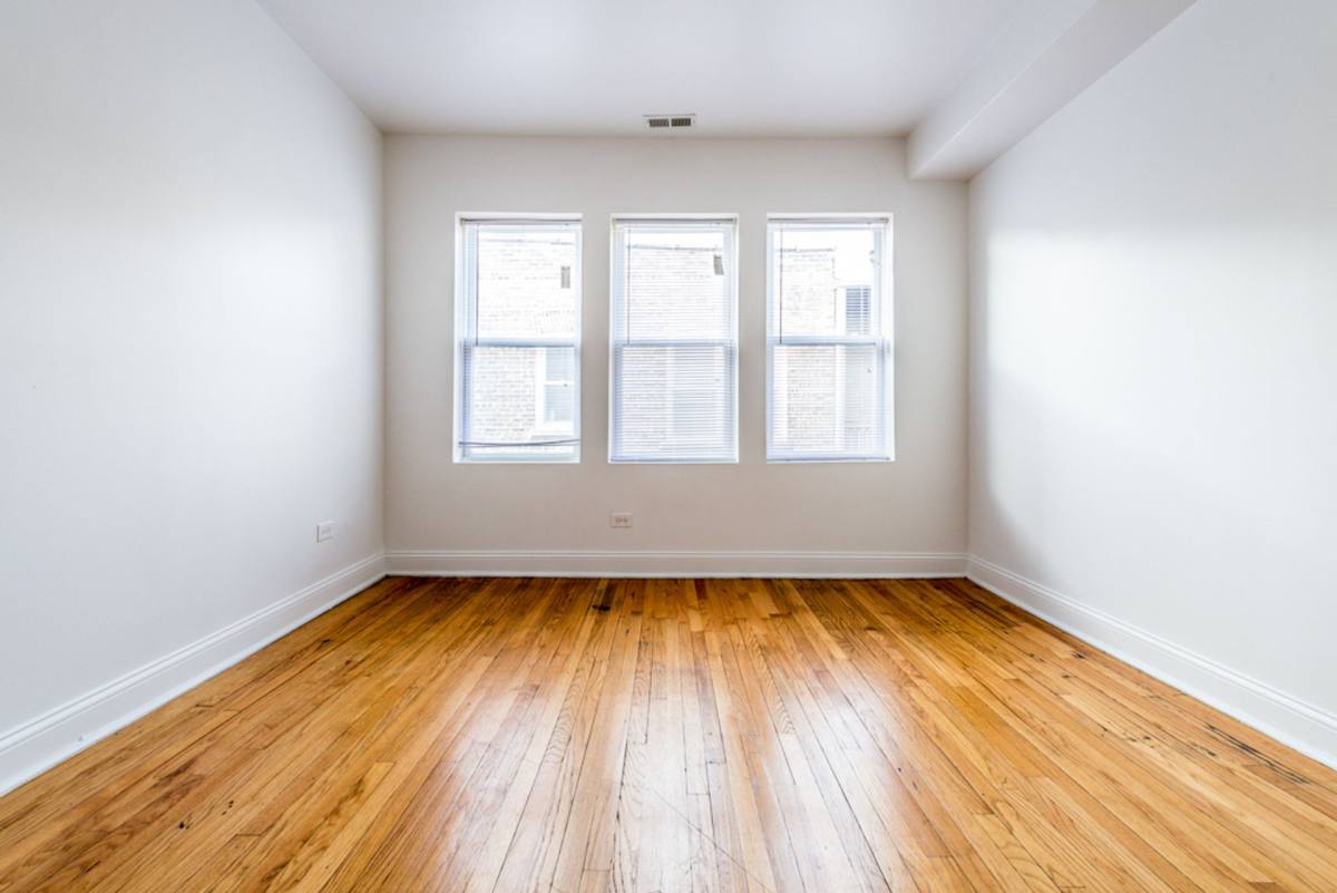 Apartment for rent at 1701-11 W 80th, Chicago, IL 60620