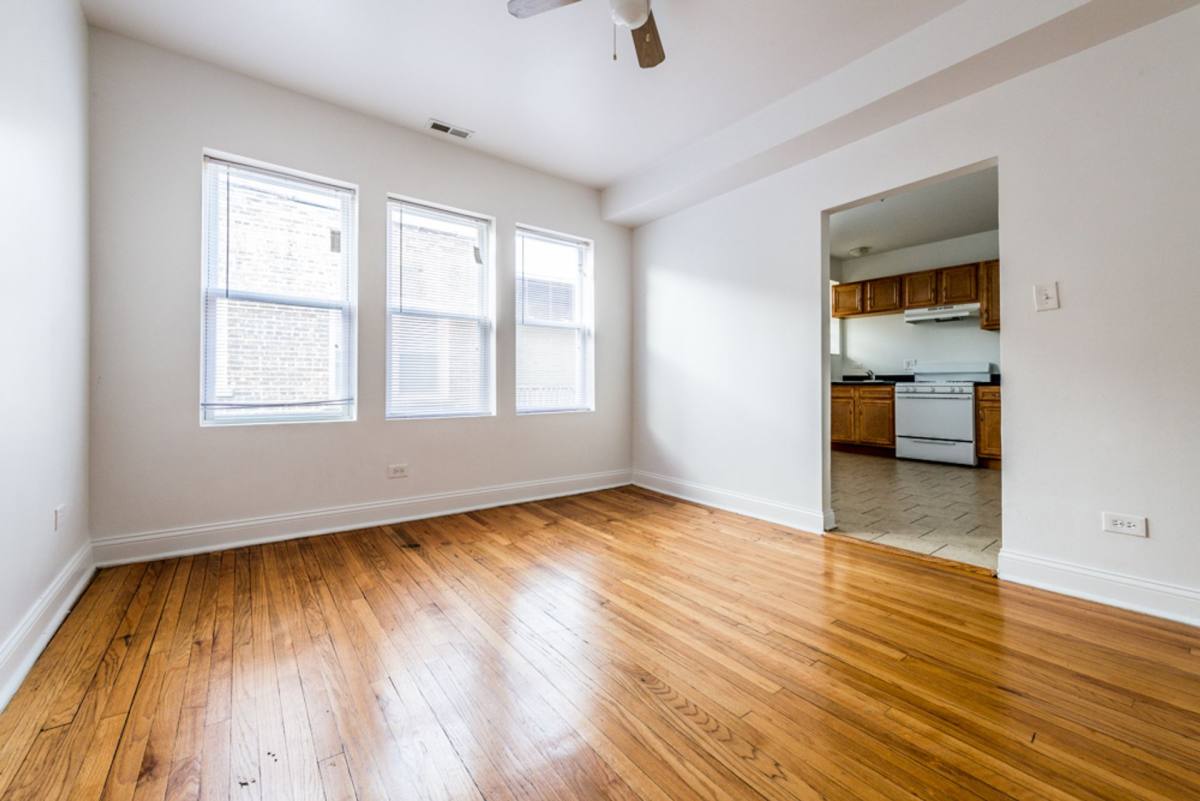 Apartment for rent at 1701-11 W 80th, Chicago, IL 60620