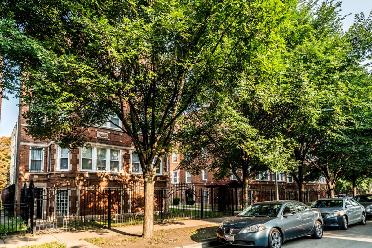 Apartment for rent at 1701-11 W 80th, Chicago, IL 60620