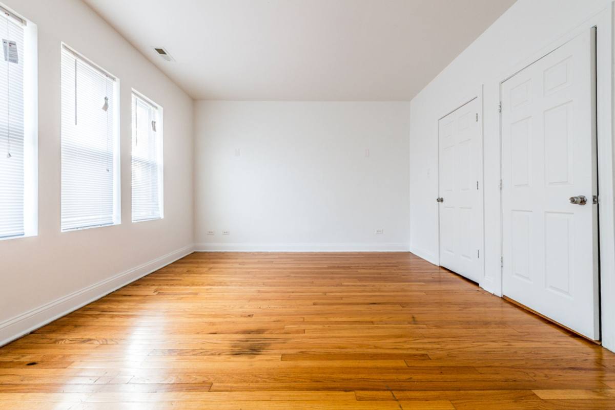 Apartment for rent at 1701-11 W 80th, Chicago, IL 60620