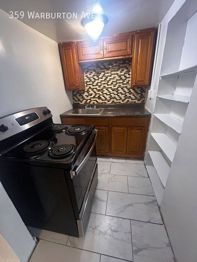 Apartment for rent at 359 Warburton Ave, Yonkers, NY 10701