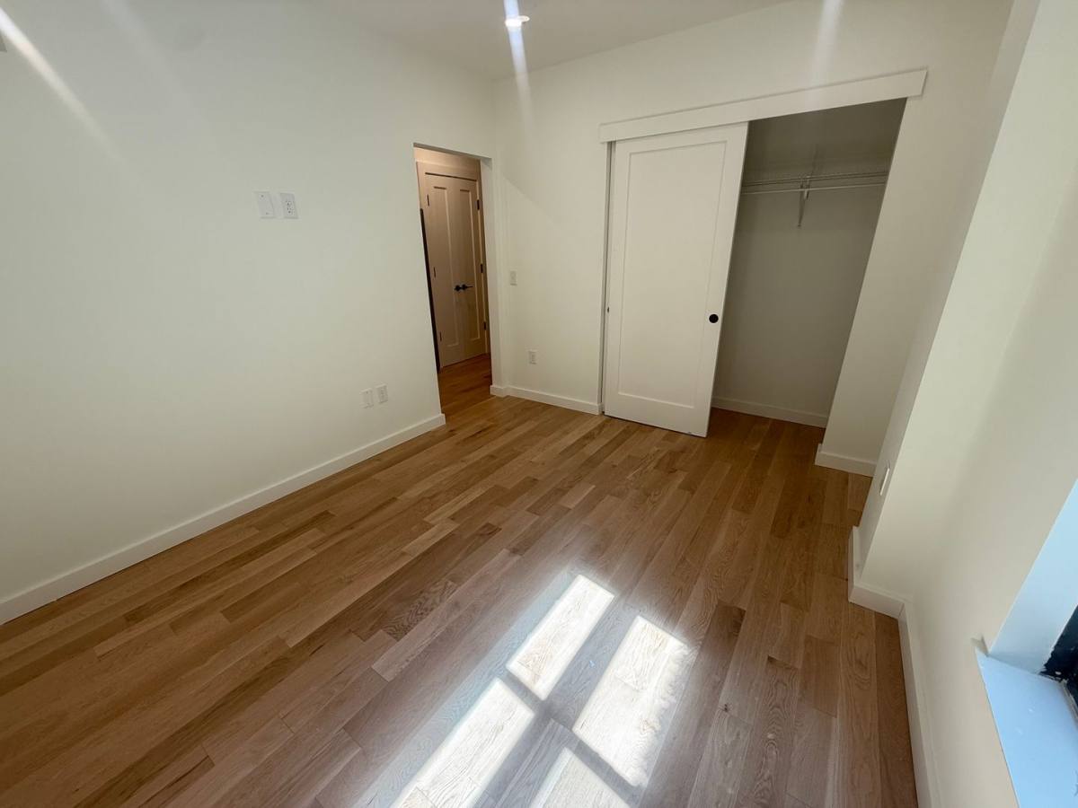 Apartment for rent at 1128 Walnut St, Philadelphia, PA 19107
