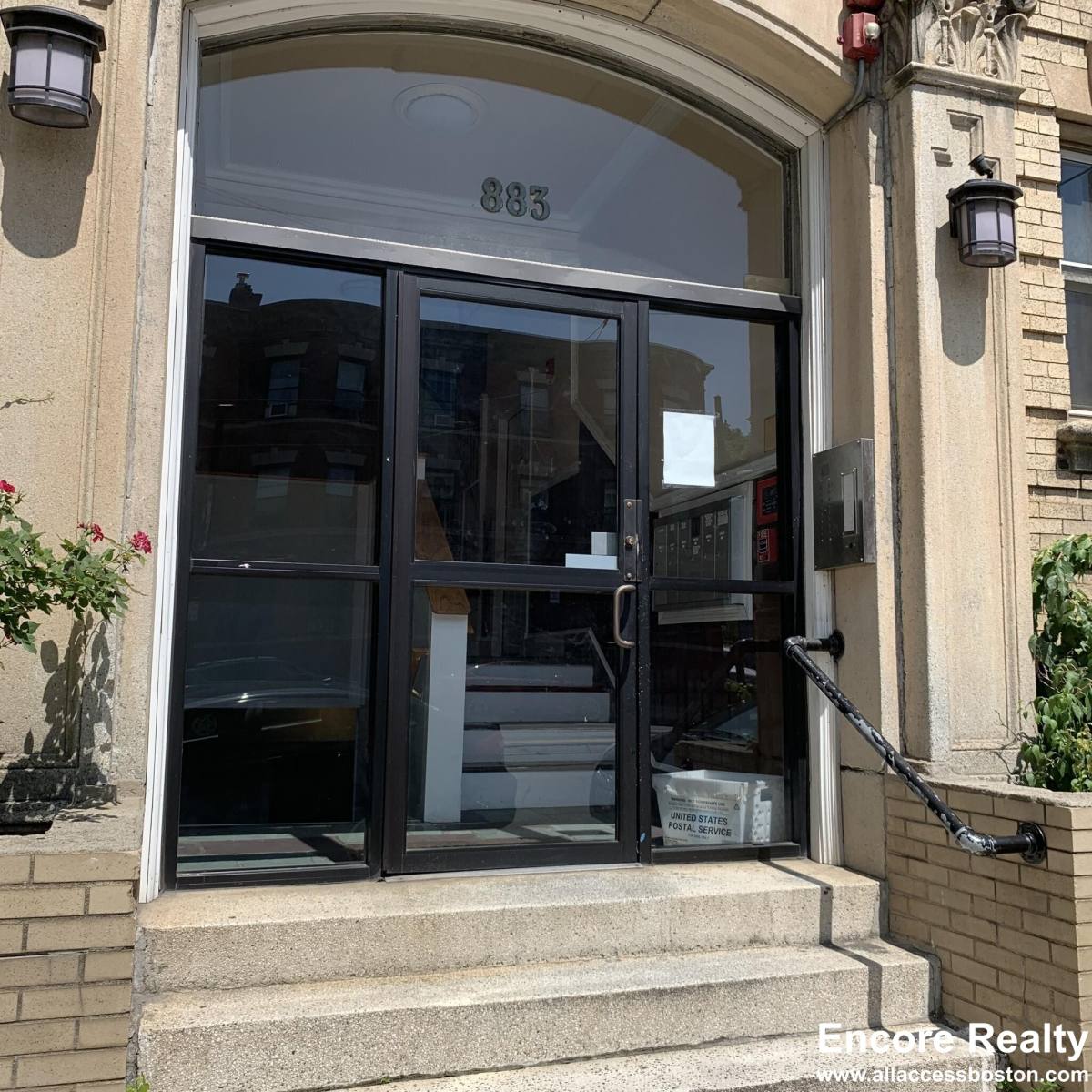 Apartment for rent at 883 Huntington Ave #11, Boston, MA 02115
