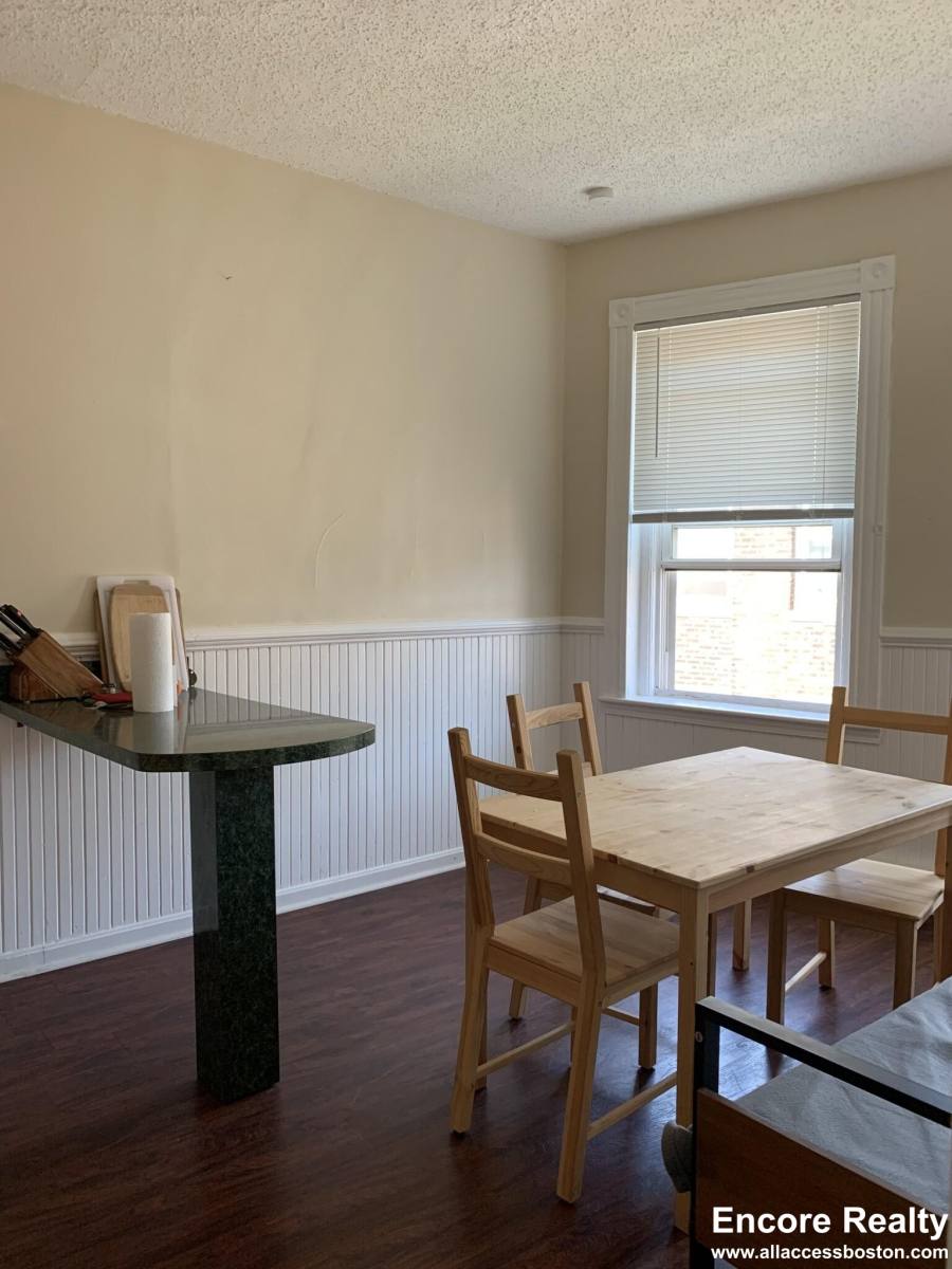 Apartment for rent at 883 Huntington Ave #11, Boston, MA 02115