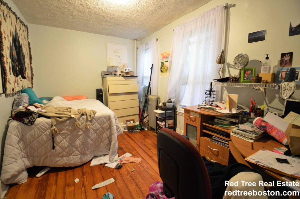 Apartment for rent at 846 Huntington Ave #2, Boston, MA 02115