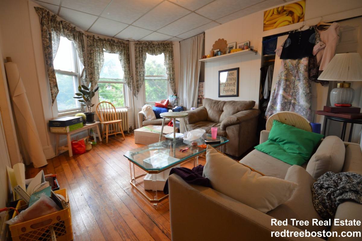 Apartment for rent at 846 Huntington Ave #2, Boston, MA 02115
