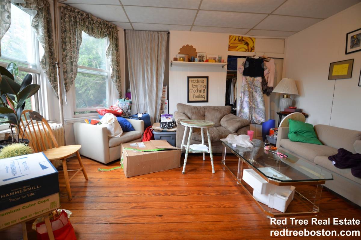 Apartment for rent at 846 Huntington Ave #2, Boston, MA 02115