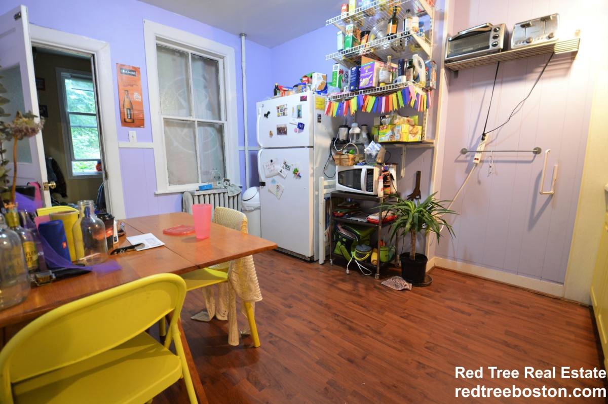 Apartment for rent at 846 Huntington Ave #2, Boston, MA 02115