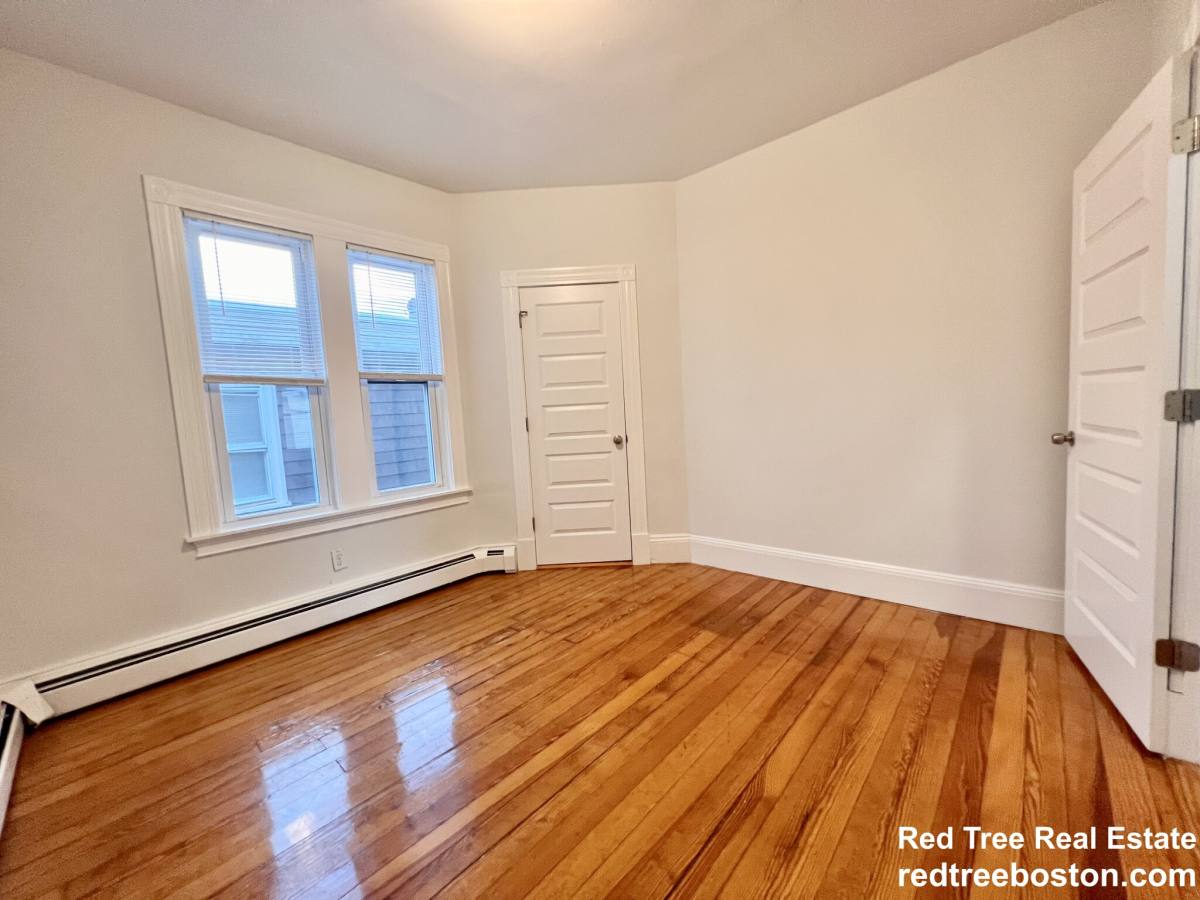 Apartment for rent at 15 Romsey St #3, Dorchester, MA 02125