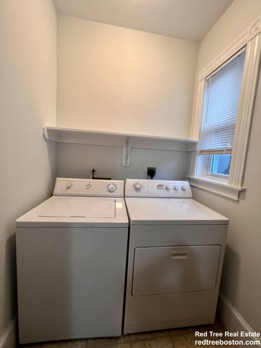 Apartment for rent at 15 Romsey St #3, Dorchester, MA 02125