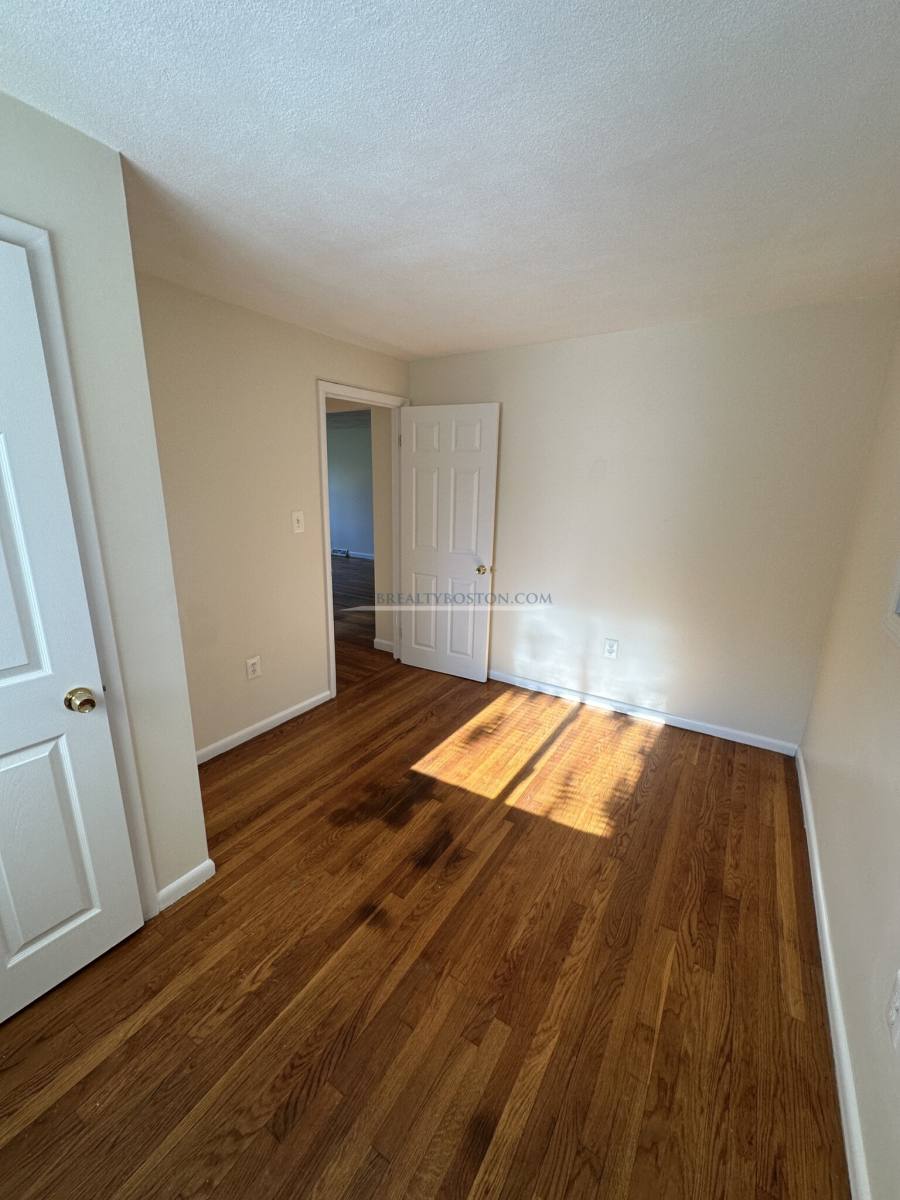 Apartment for rent at 17 Oxford Circle, Belmont, MA 02478