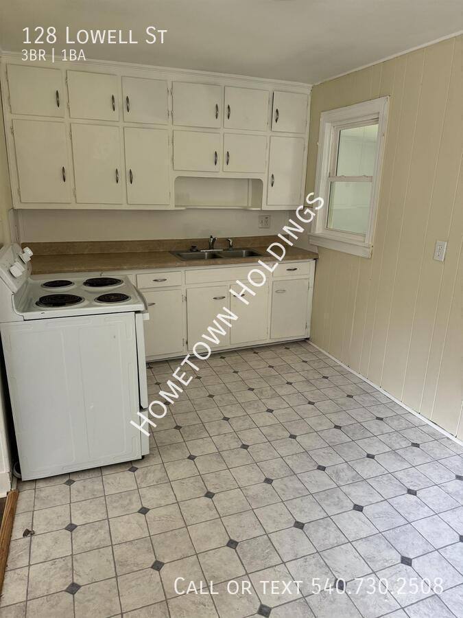 House for rent at 128 Lowell St, Danville, VA 24540