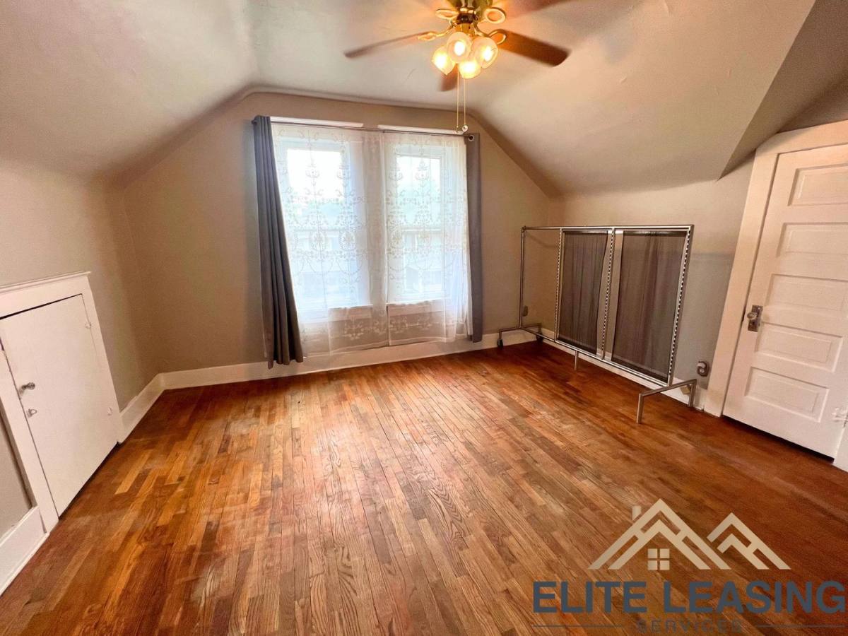 House for rent at 1647 SW Buchanan St, Topeka, KS 66604