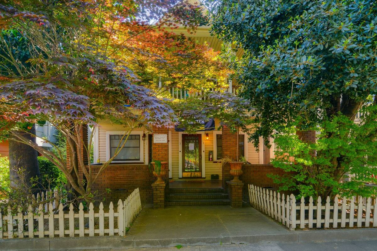 Apartment for rent at 1508 Q St, Sacramento, CA 95811