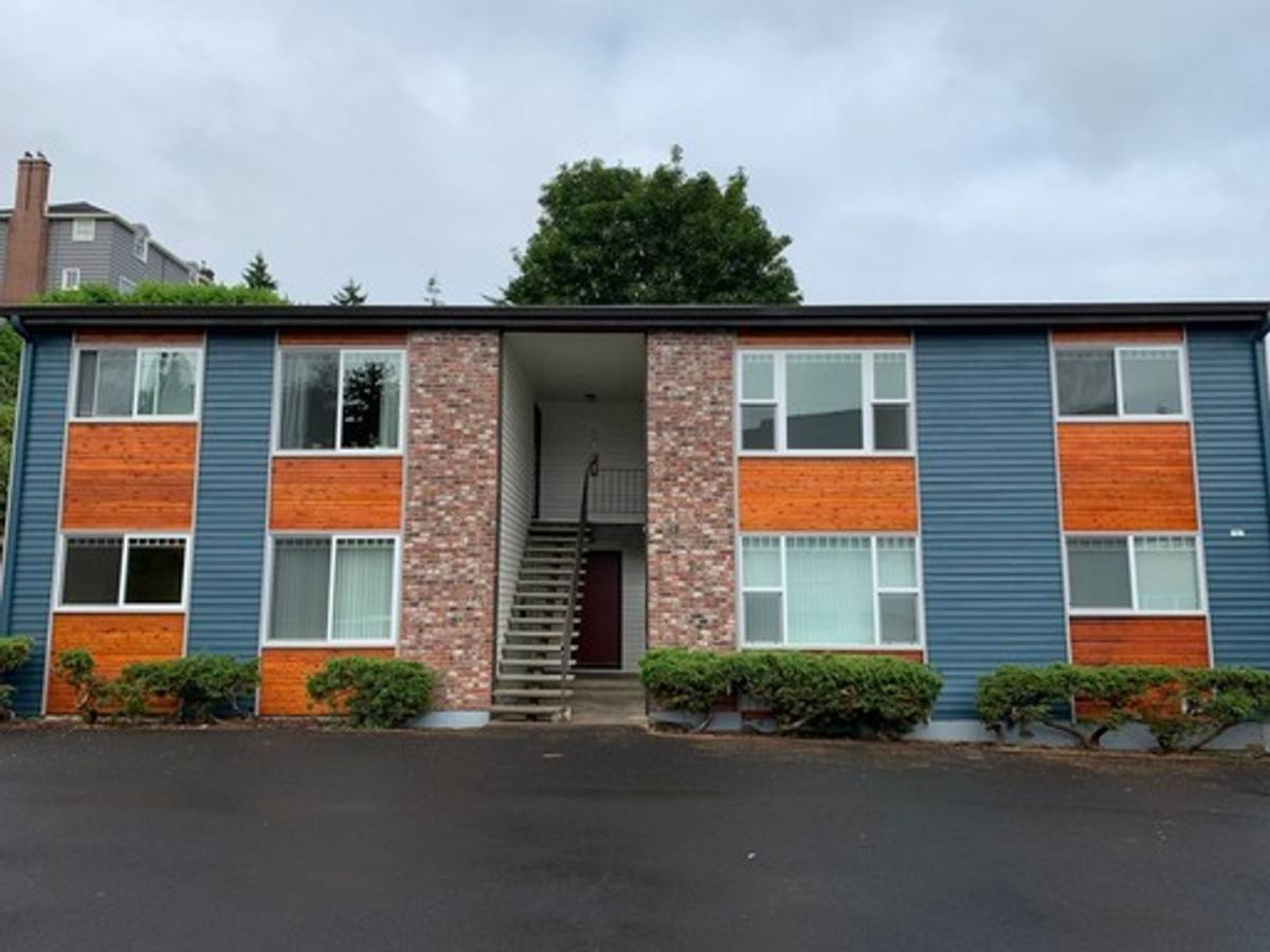 Apartment for rent at 721 & 781 14th St, Astoria, OR 97103