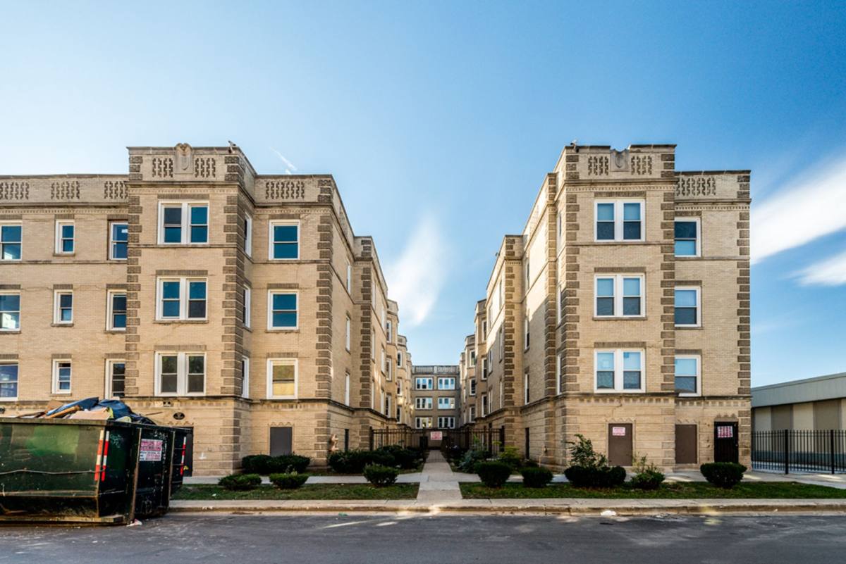 Apartment for rent at 500-14 S Laramie Ave, Chicago, IL 60644