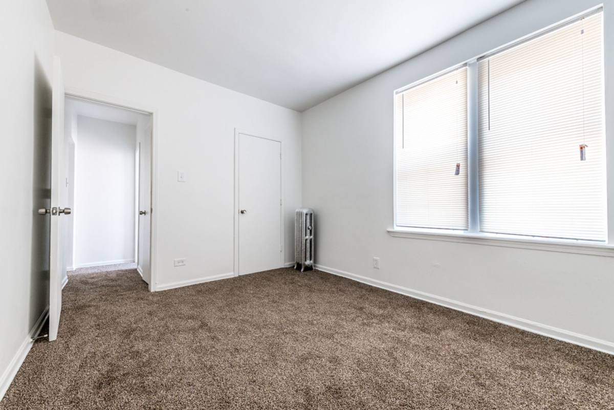 Apartment for rent at 500-14 S Laramie Ave, Chicago, IL 60644