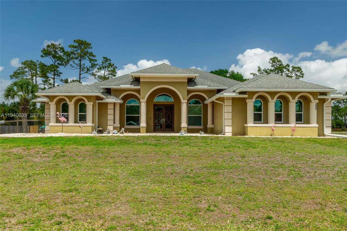 House for rent at 18021 N 49th St, Loxahatchee, FL 33470