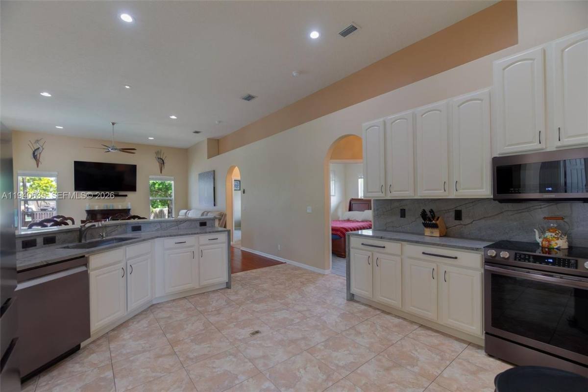 House for rent at 18021 N 49th St, Loxahatchee, FL 33470