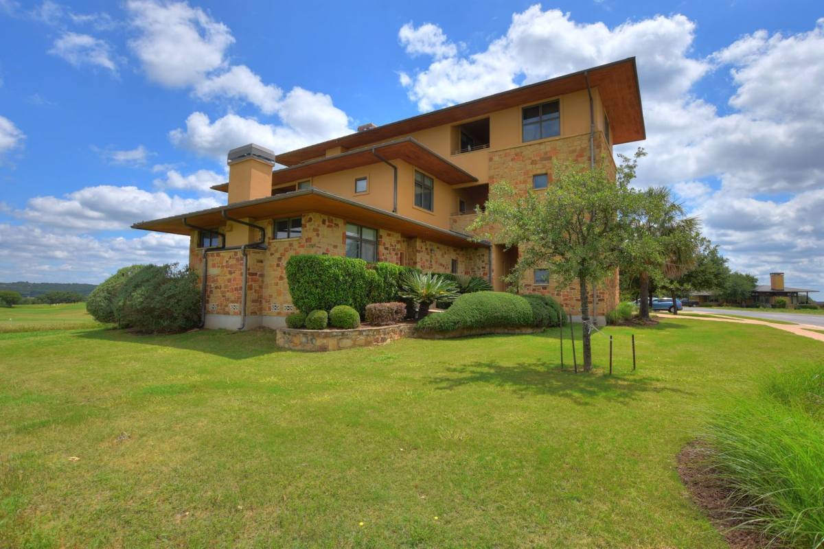 Condo for rent at 1908 Kahala Sunset Dr, Spicewood, TX 78669
