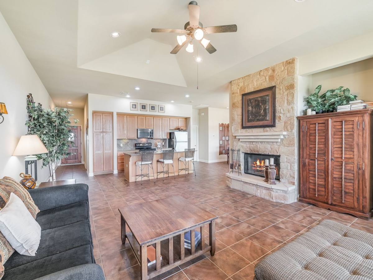 Condo for rent at 1908 Kahala Sunset Dr, Spicewood, TX 78669