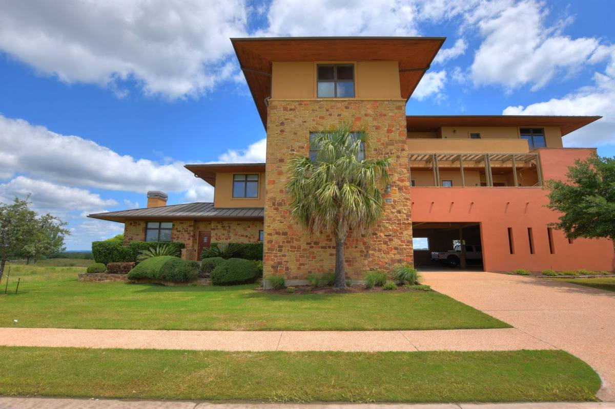 Condo for rent at 1908 Kahala Sunset Dr, Spicewood, TX 78669