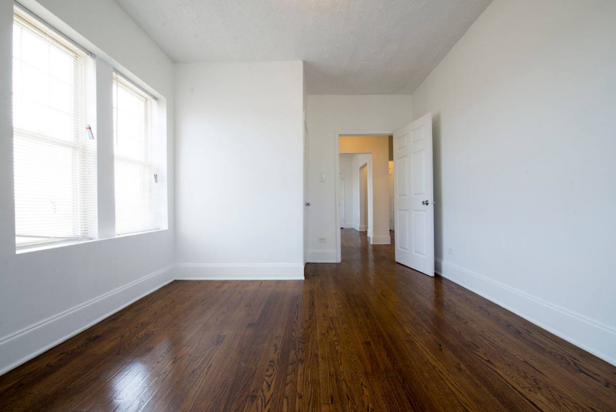 Apartment for rent at 6829 S Dr Martin Luther King Jr, Chicago, IL 60637