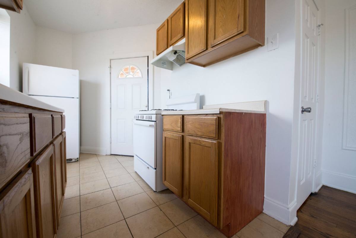 Apartment for rent at 6829 S Dr Martin Luther King Jr, Chicago, IL 60637