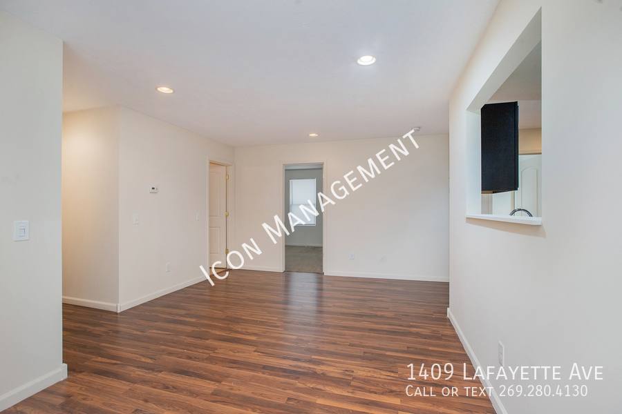 Townhouse for rent at 1409 Lafayette Ave, Kalamazoo, MI 49006