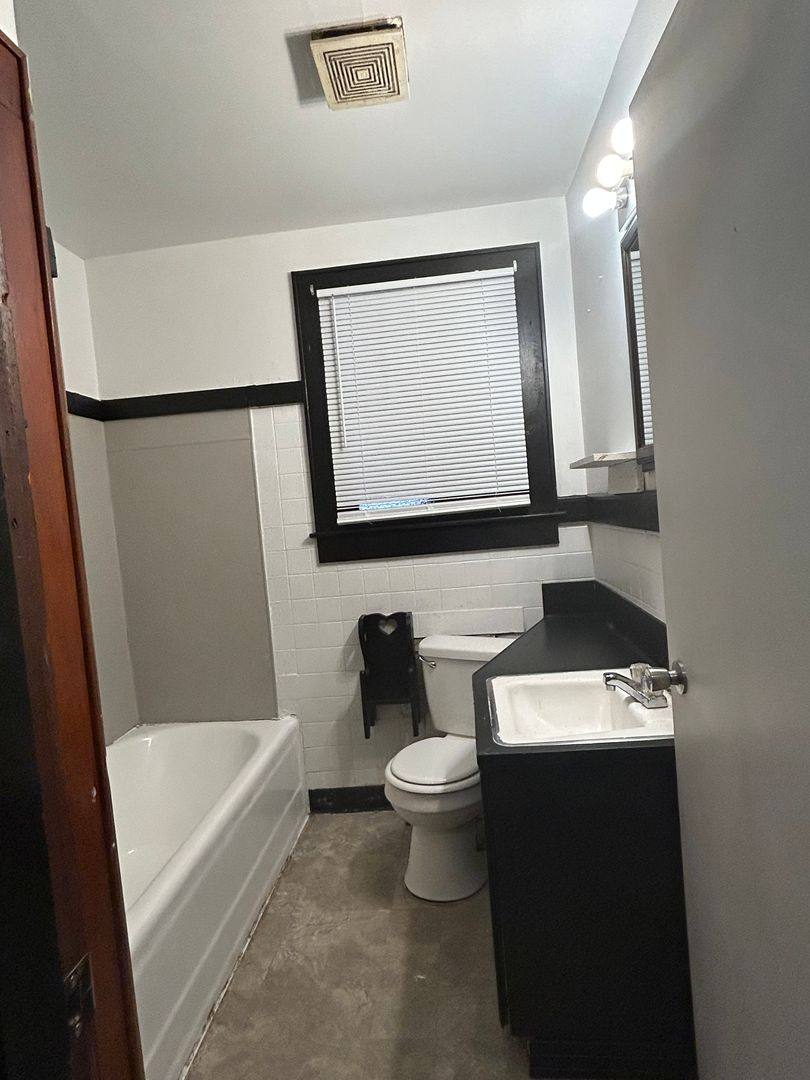 Apartment for rent at 1417 W 11th St, North Little Rock, AR 72114